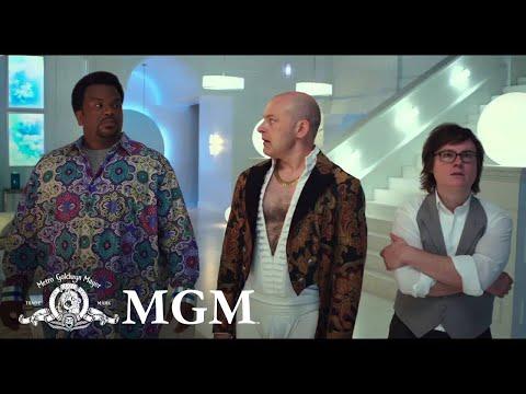 Hot Tub Time Machine 2
